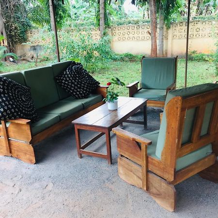 Mama Pierina Restaurant And Annex Hotell Morogoro Exteriör bild