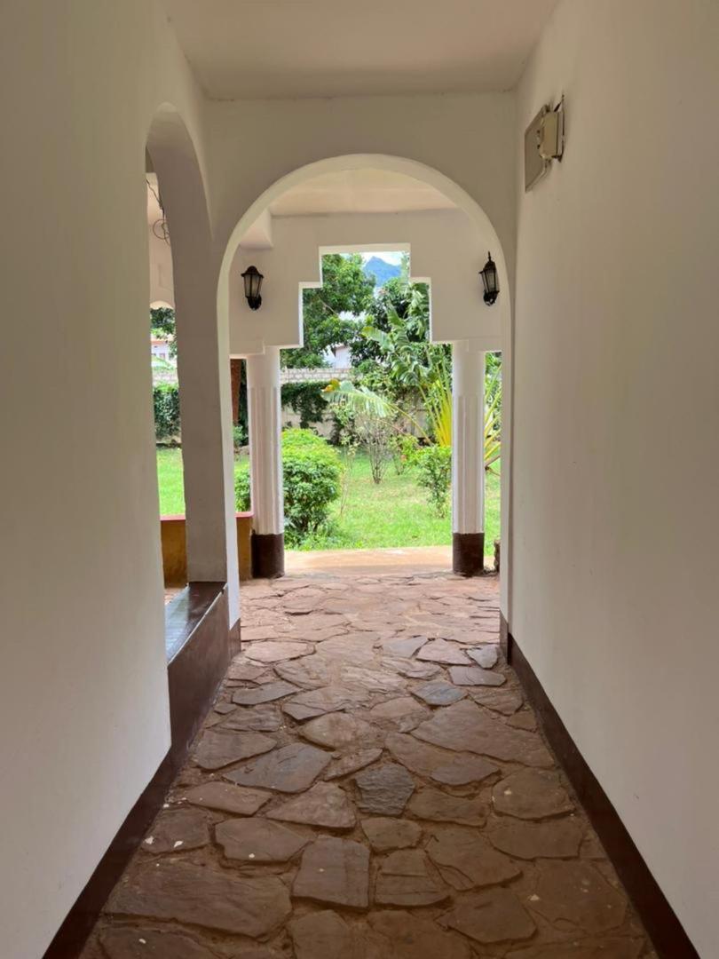 Mama Pierina Restaurant And Annex Hotell Morogoro Exteriör bild
