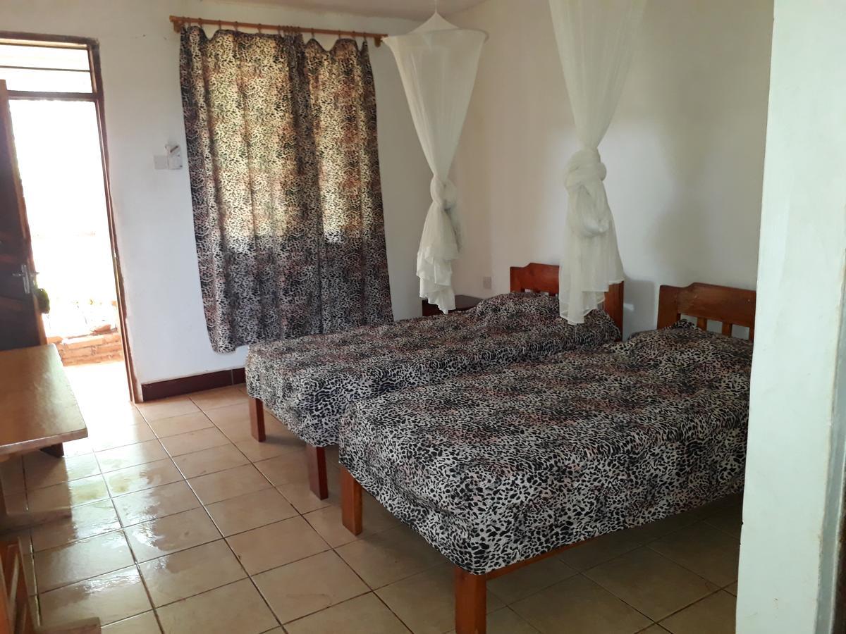 Mama Pierina Restaurant And Annex Hotell Morogoro Exteriör bild