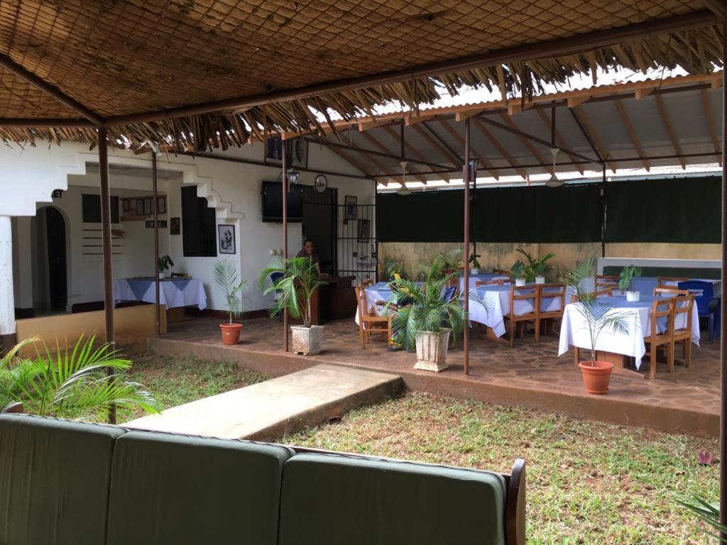 Mama Pierina Restaurant And Annex Hotell Morogoro Exteriör bild